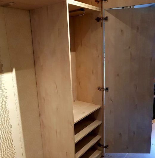 Beépített tároló bútor 2