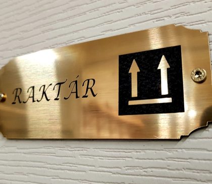 Raktározás